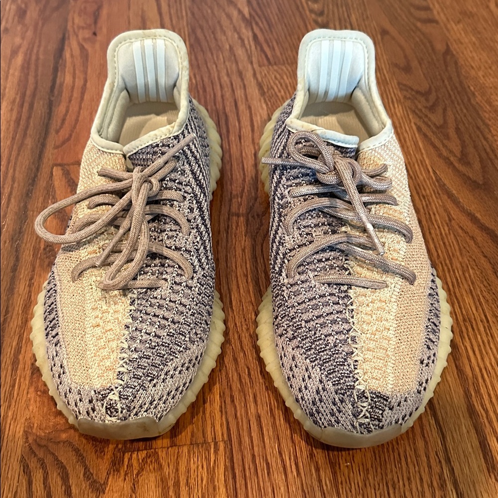 Adidas Yeezy Boost 350 V2 Ash Pearl- Sz: 5 1/2M- 7 women’s